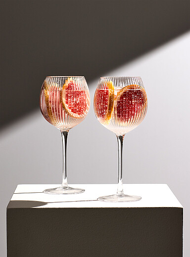 Les verres &agrave; vin rainures Ensemble de 2
