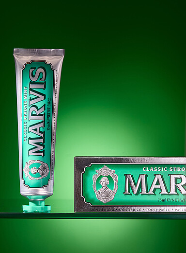 Marvis: Le dentifrice menthe forte classique Vert pour homme