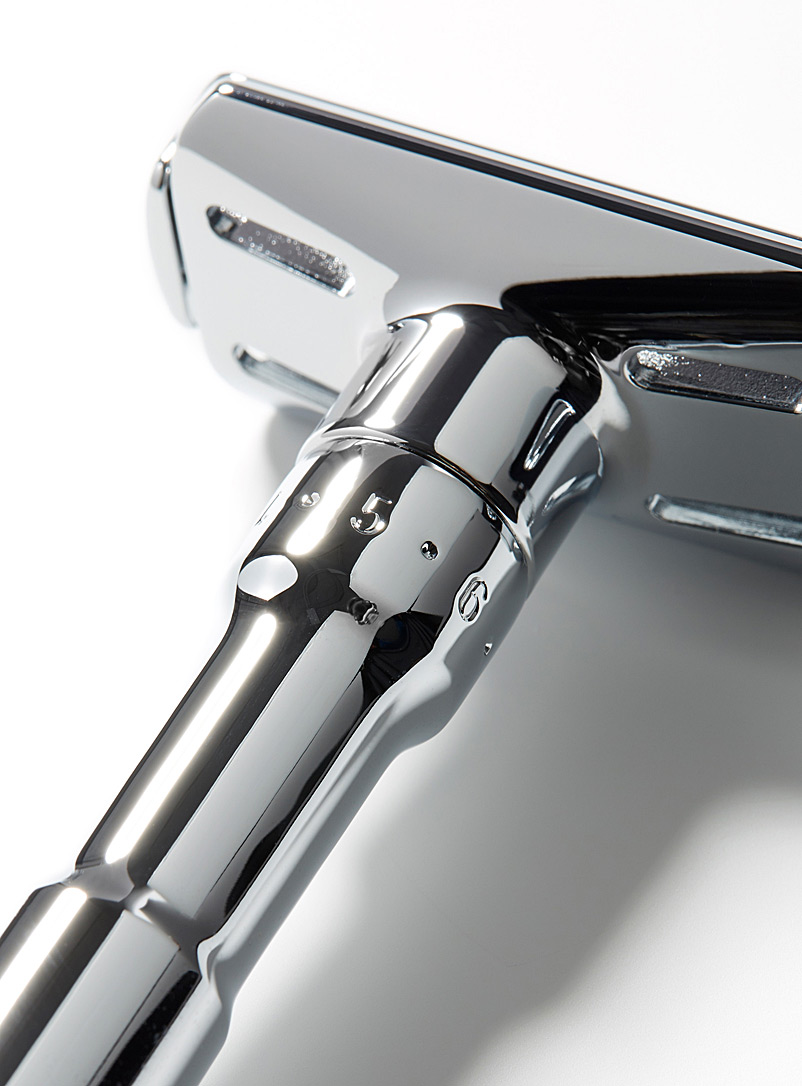Merkur Assorted Futur chrome finish safety razor for men