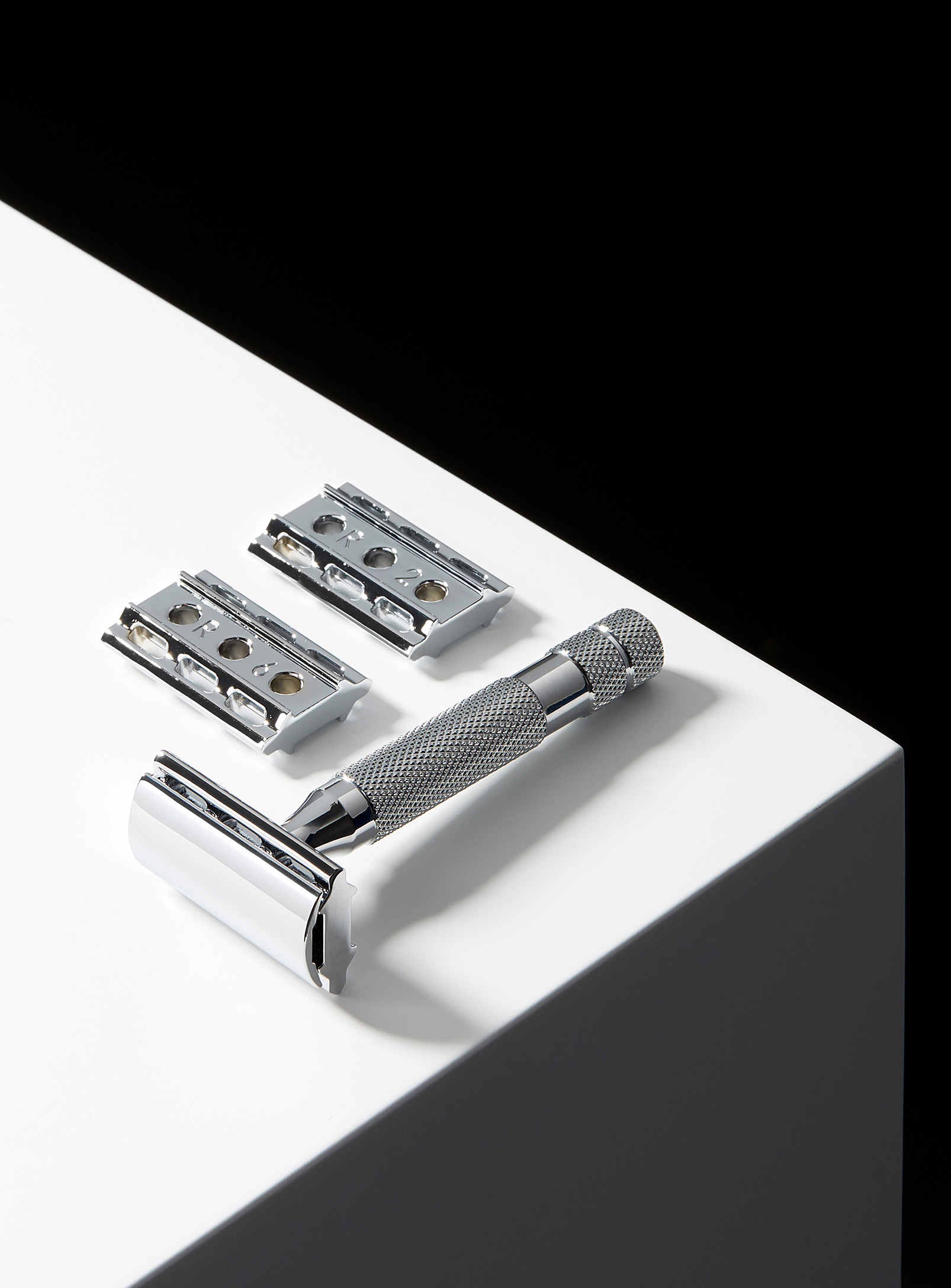 Rockwell - 6C white chrome adjustable safety razor
