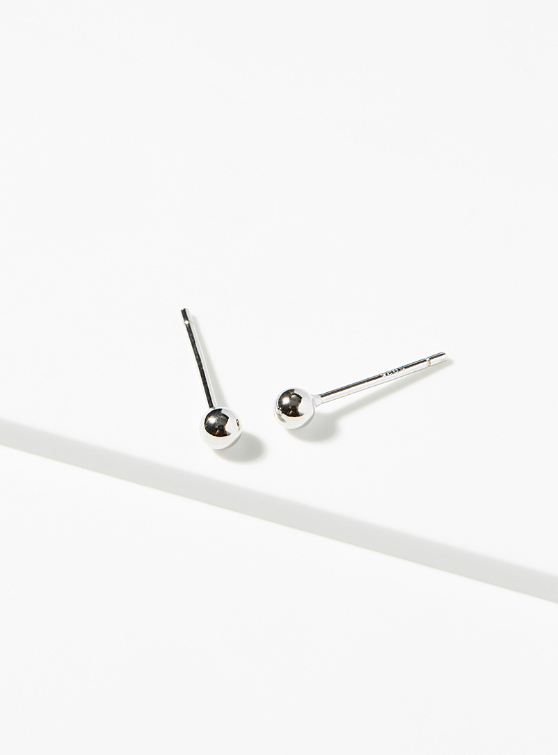 Mia earrings product image (primary)