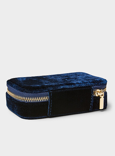 La bo&icirc;te &agrave; bijoux rectangulaire doux velours <b>Collection exclusive Simons x Midi34</b>