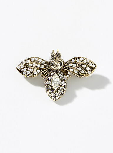 Bee brooch