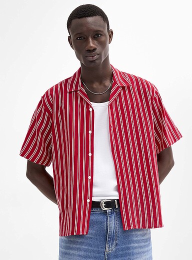 Textured double-stripe camp shirt <b>Comfort fit</b>