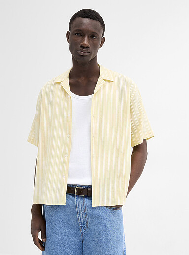 La chemise col ouvert rayures doubles textur&eacute;es <b>Coupe confort</b>