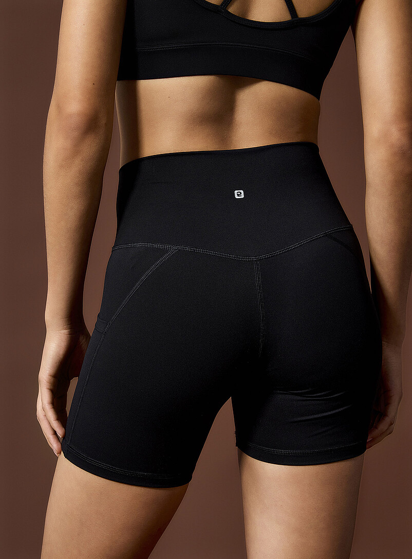 I.FIV5: Le cuissard &agrave; poches taille haute toucher velout&eacute; Longueur 5,5" Taupe pour femme