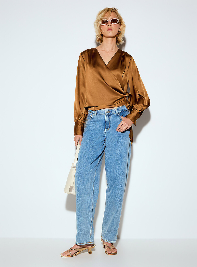 Ic&ocirc;ne Amber Satiny wraparound blouse for women