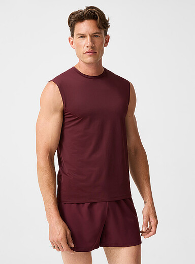 Micro-perforated muscle T-shirt