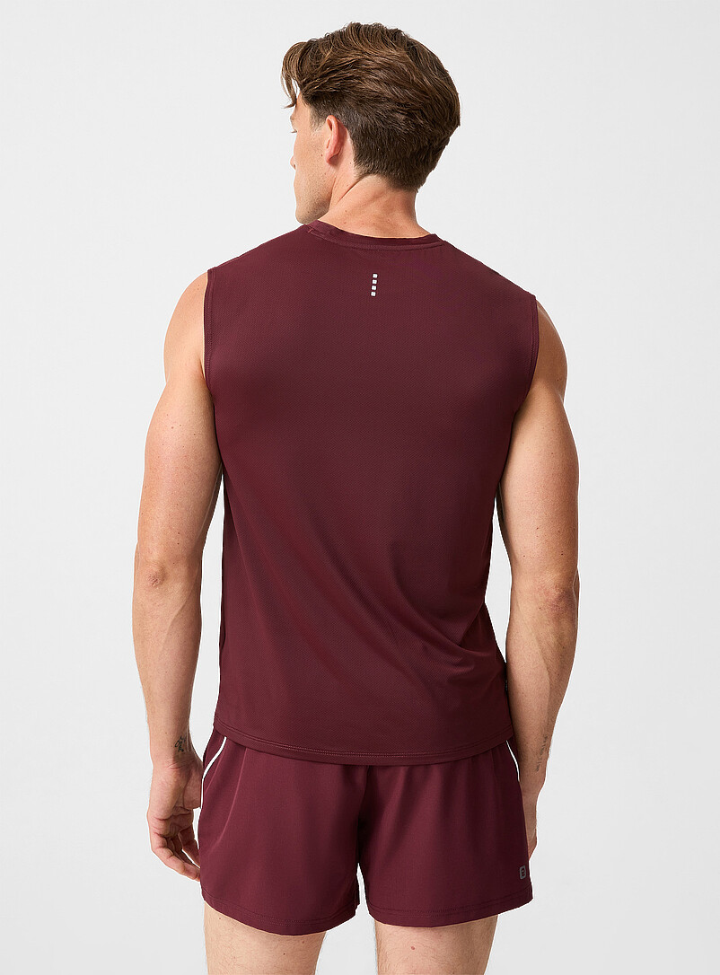 I.FIV5: Le t-shirt microperfor&eacute; sans manches Bourgogne pour homme