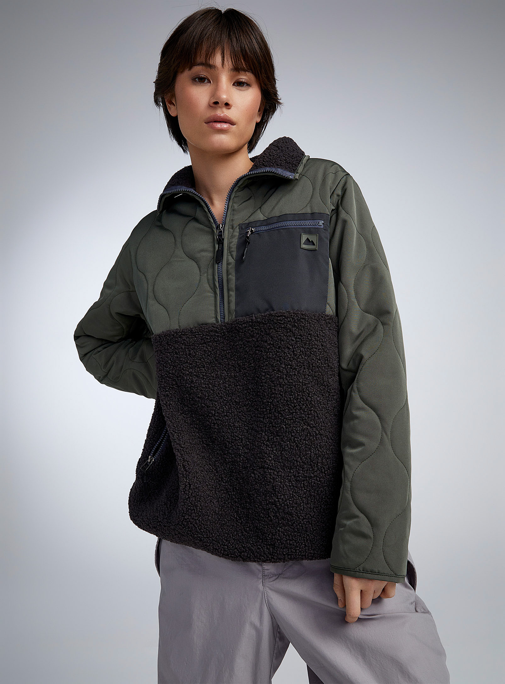 Notice The Reckless Quilted Sherpa Fleece Zippered Sweater In Mossy Green