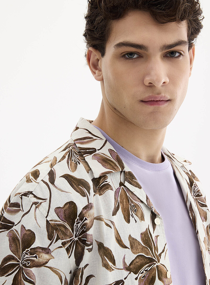 Le 31: La chemise lin fleurs exotiques <b>Coupe confort</b> Vert pour homme