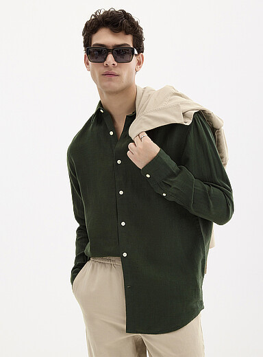 La chemise manches longues pur lin europ&eacute;en <b>Coupe moderne</b>
