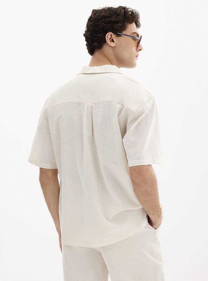 Le 31: La chemise lin broderies florales exotiques <b>Coupe confort</b> Nacr&eacute; pour homme