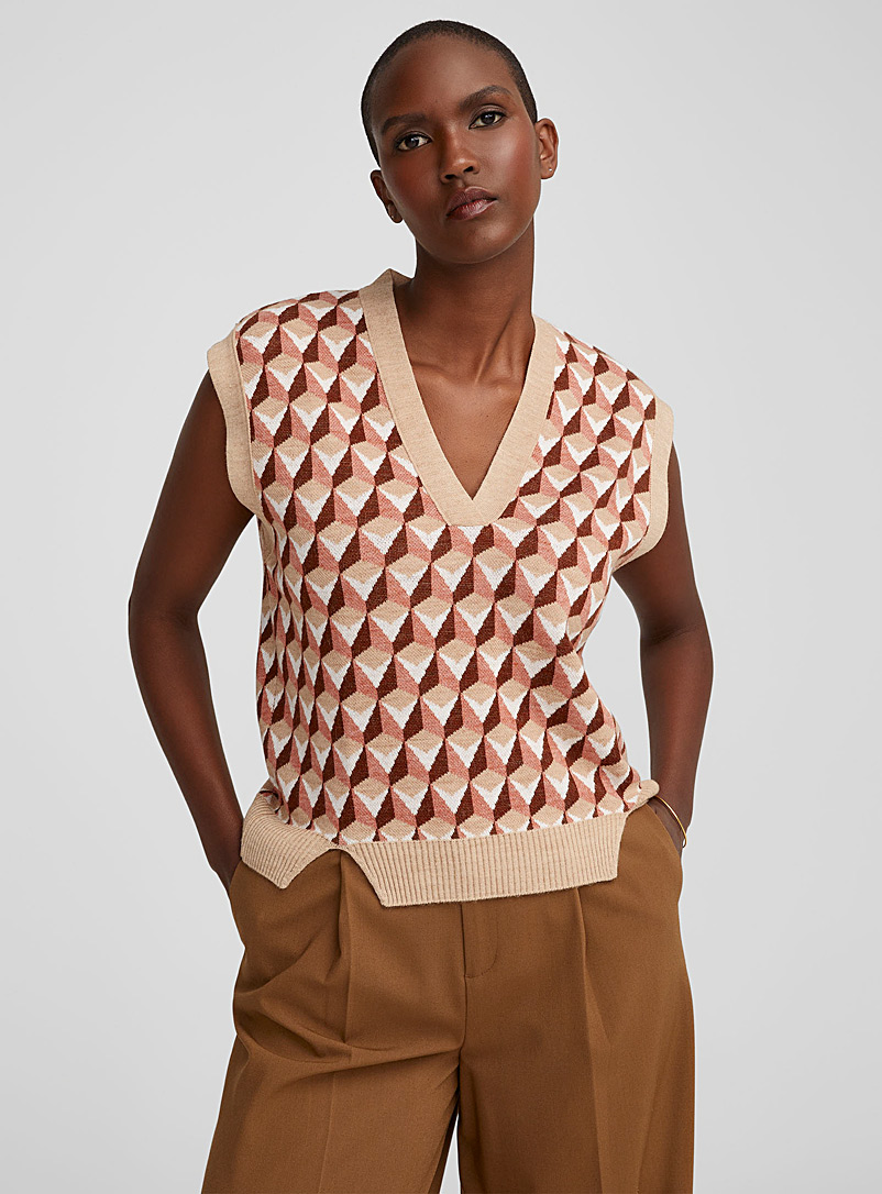 United Colors of Benetton Patterned Brown Geometric jacquard V-neck sweater vest for women