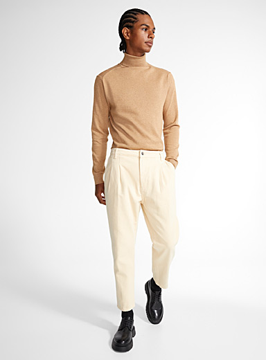Beige twill pleated pant Tapered fit | United Colors of Benetton | | Simons