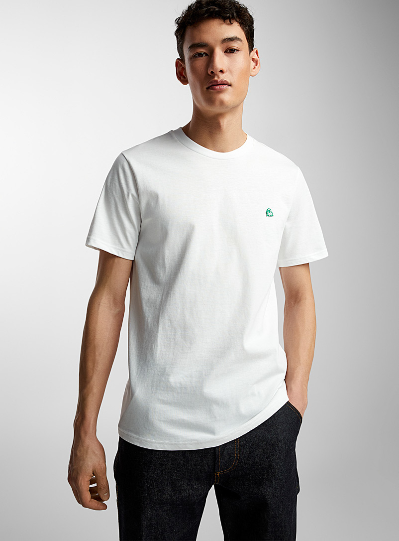 United Colors of Benetton White Minimalist logo emblem T-shirt for men