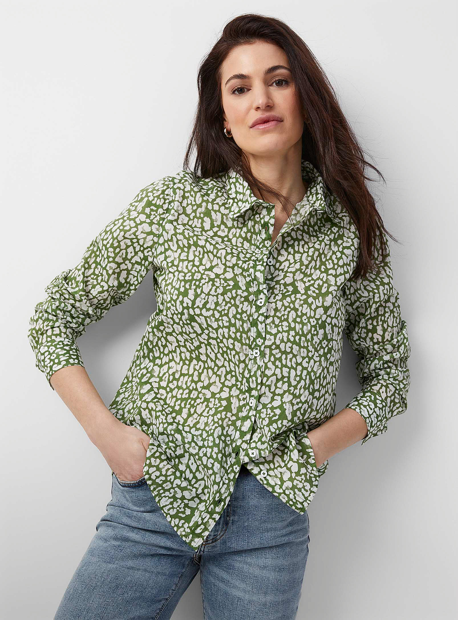 United Colors Of Benetton Vibrant Pattern Lightweight Shirt In Patterned Green