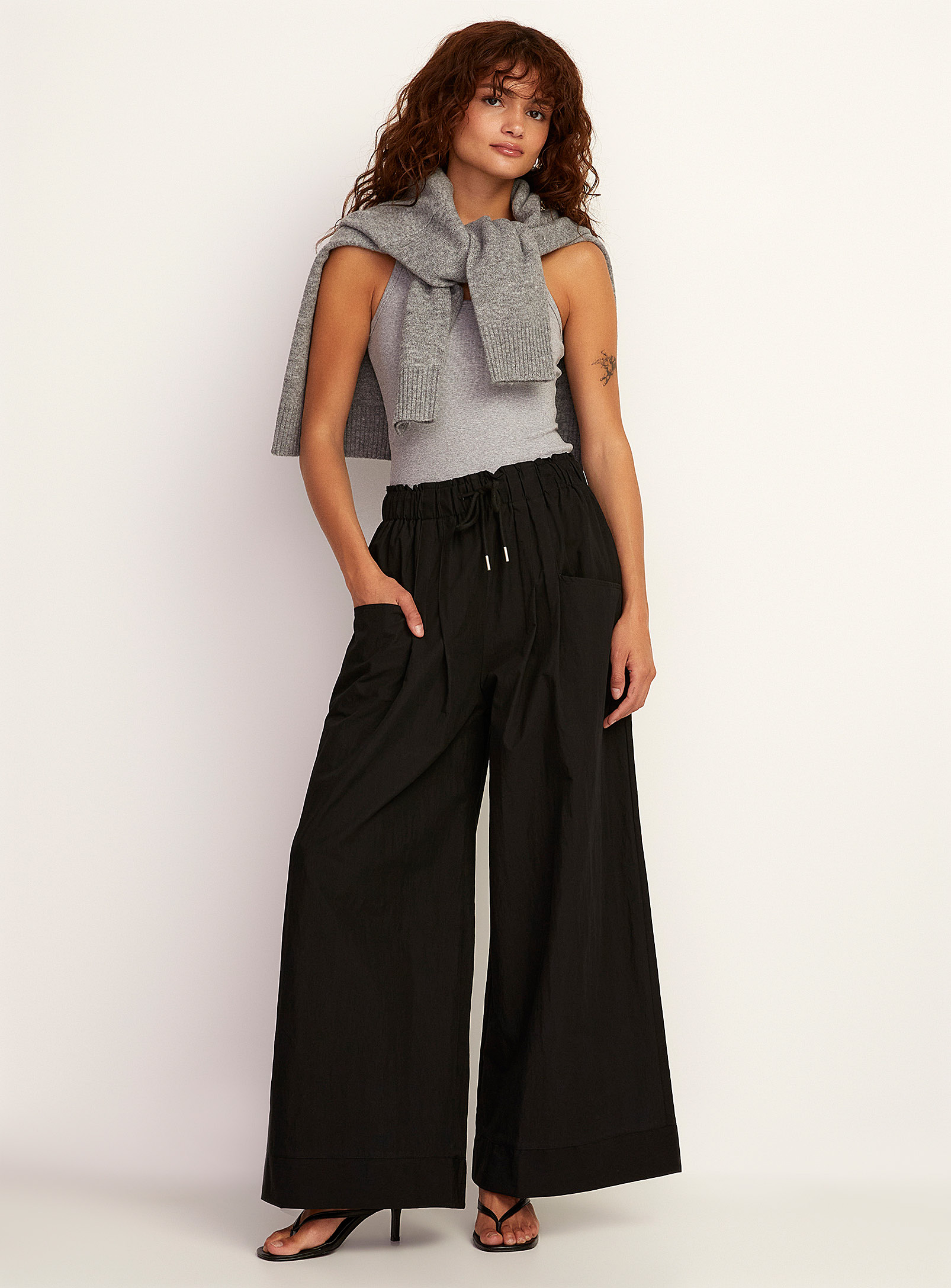 Icone Crisp Fabric Ultra-wide-leg Pant In Black