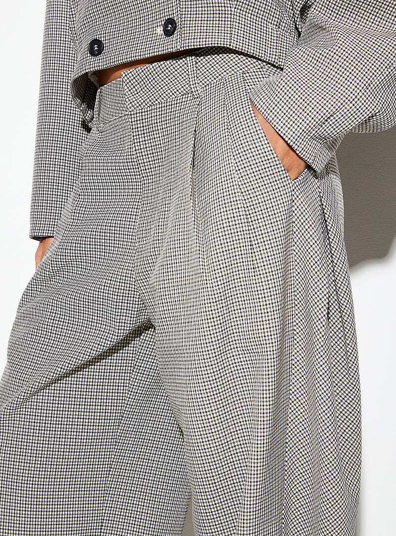 Houndstooth pleated barrel pant product image 2