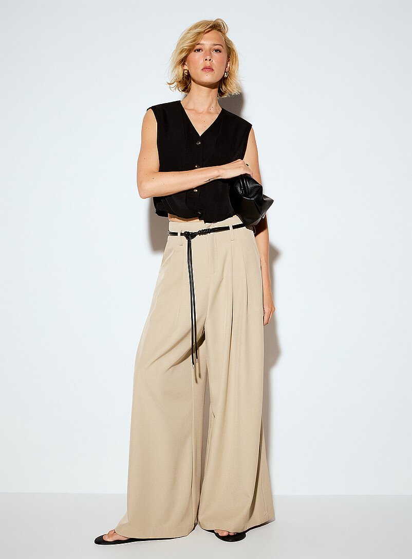 Teardrop buttons deep pleating bubble cami product image 3