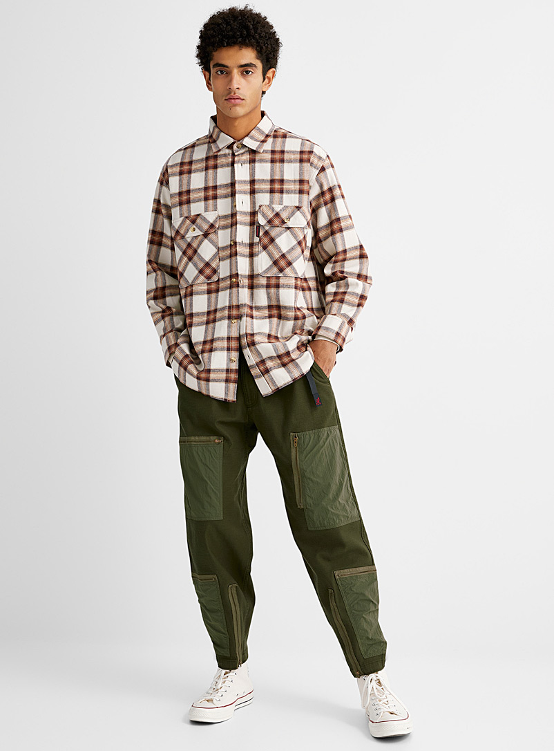 Gramicci: Le pantalon utilitaire matières mixtes Coupe droite Vert pour homme