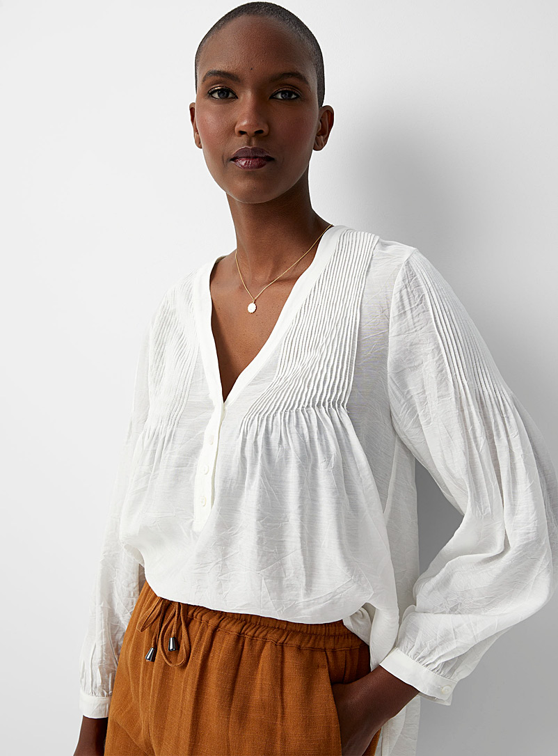 TheKorner: La blouse diaphane texture plissée Blanc pour femme