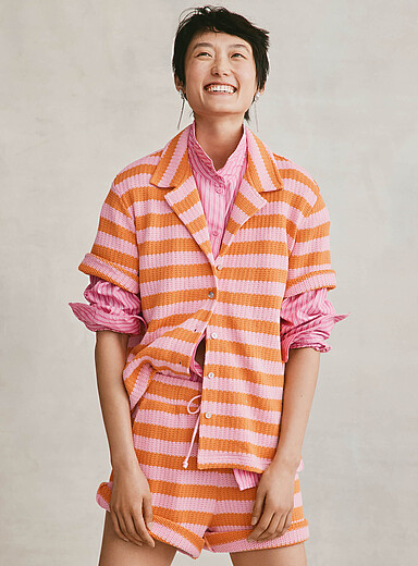 La chemise col crant&eacute; tricot &agrave; rayures