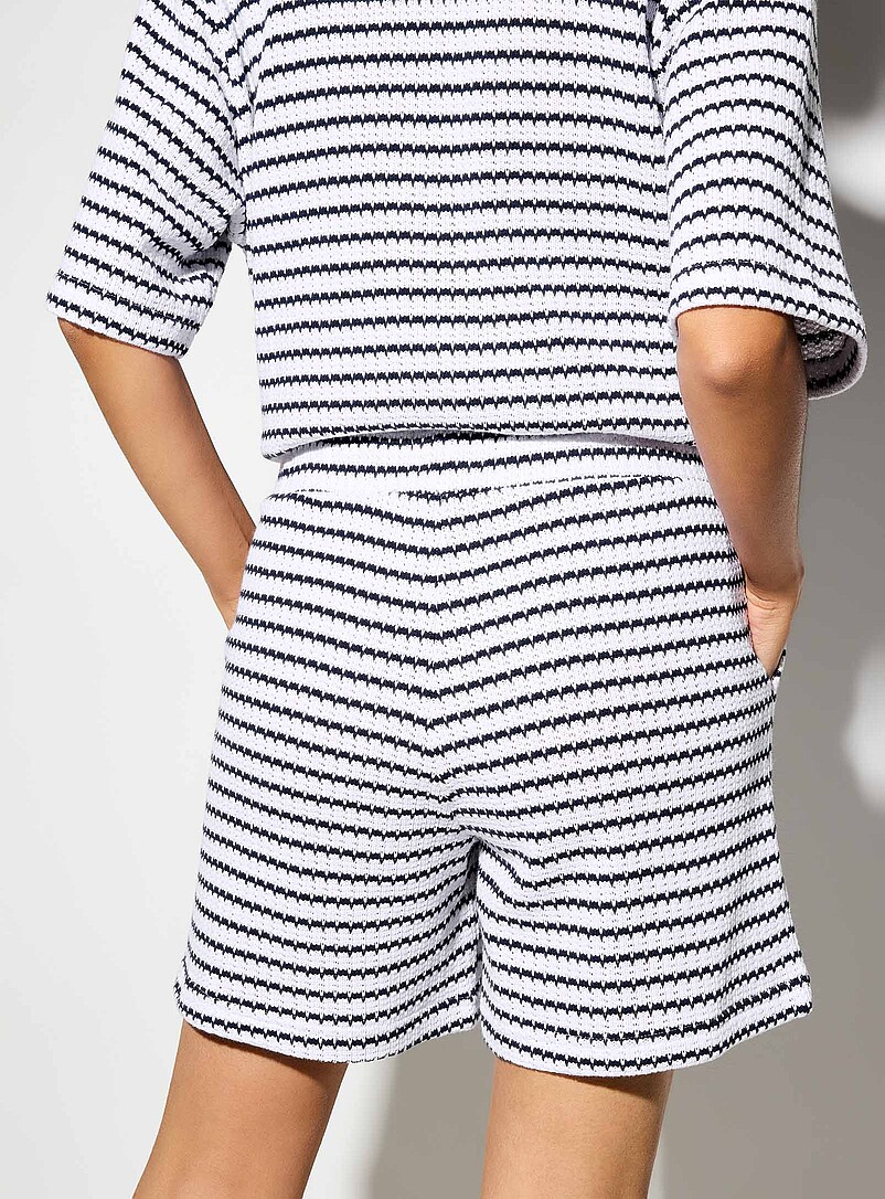 Ic&ocirc;ne: Le short taille cordon tricot &agrave; rayures Bleu &agrave; motifs pour femme