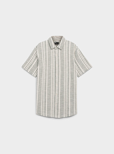 La chemise tricot boucl&eacute; ray&eacute; <b>Coupe confort</b>