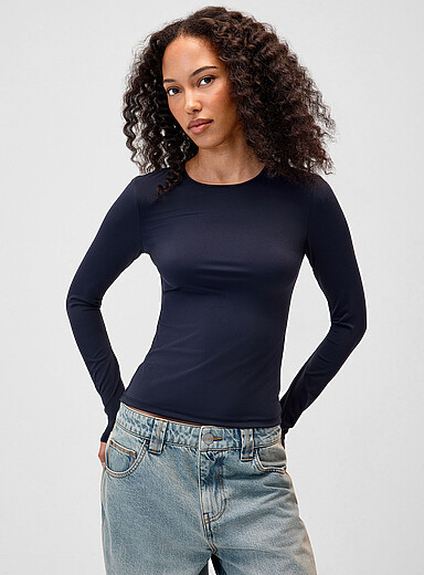 Ultra-fitted microfibre long-sleeve T-shirt