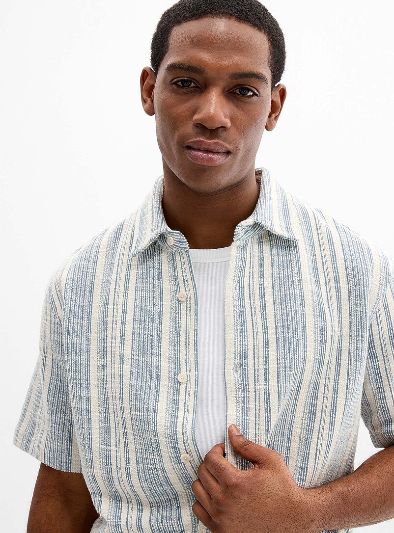 Striped Bouclé-Knit Shirt Comfort Fit