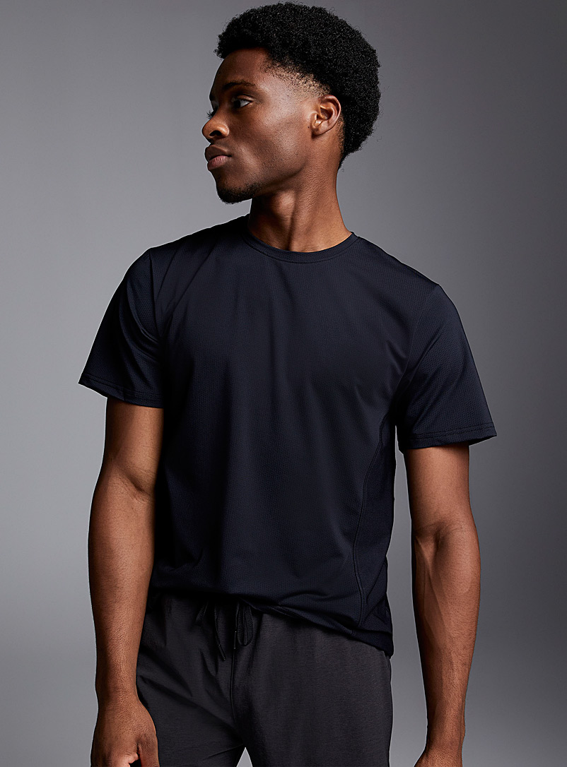 Mono B: Le t-shirt microperforé coutures accents Noir pour homme