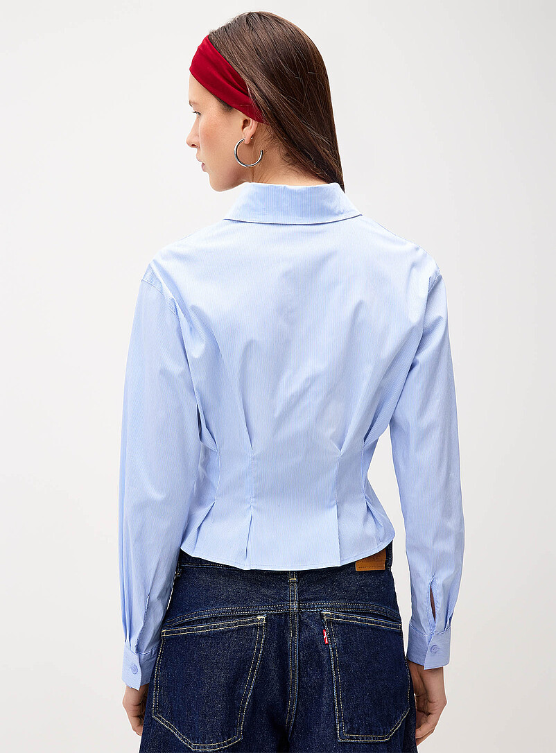 Twik: La chemise ajust&eacute;e-&eacute;vas&eacute;e pliss&eacute;e Blanc pour femme