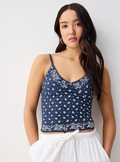 Twik: La camisole courte paisley Bleu marine - Bleu nuit pour femme