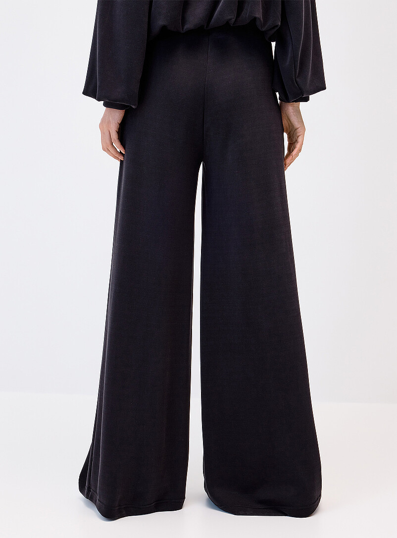Twik: Le pantalon large peau de p&ecirc;che Chocolat - Espresso pour femme