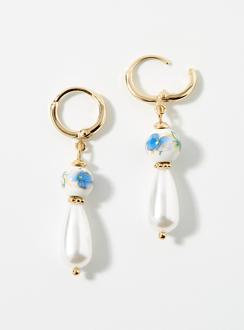 Simons Patterned Blue Floral pearl earrings for women