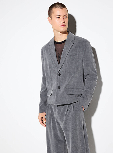 Le veston raccourci gris <b>Collection de S&eacute;oul</b>
