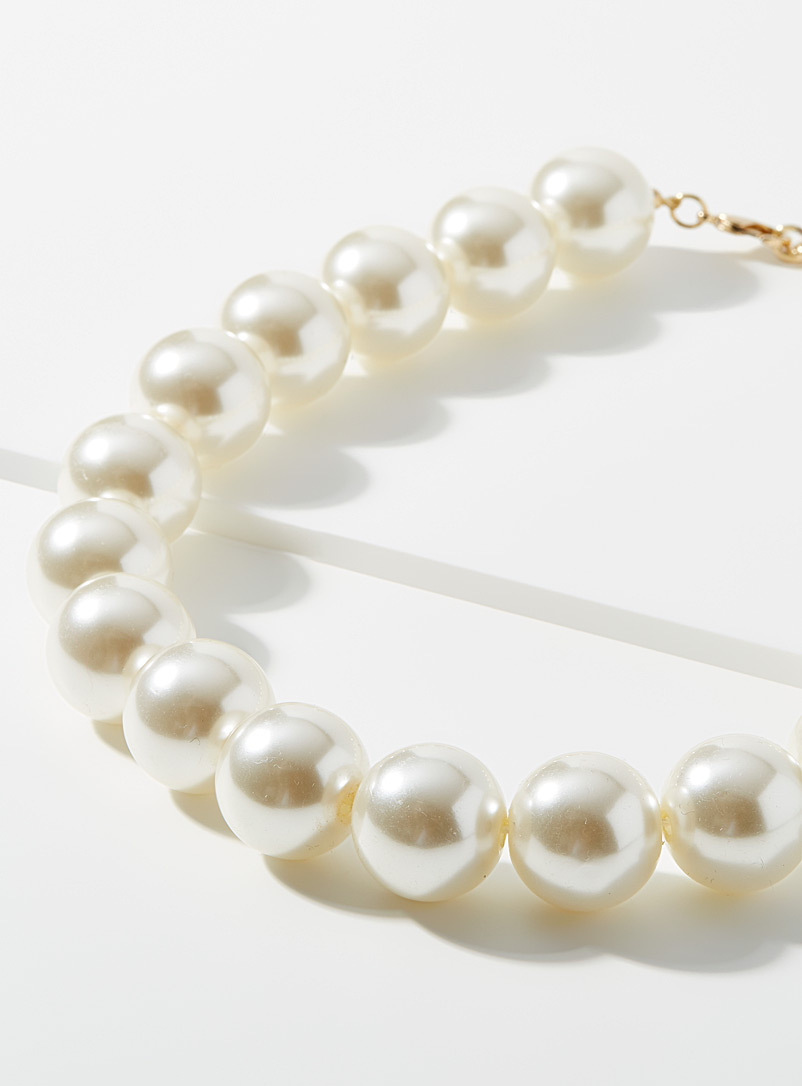 Simons: Le collier de perles surdimensionnées Blanc cassé pour femme