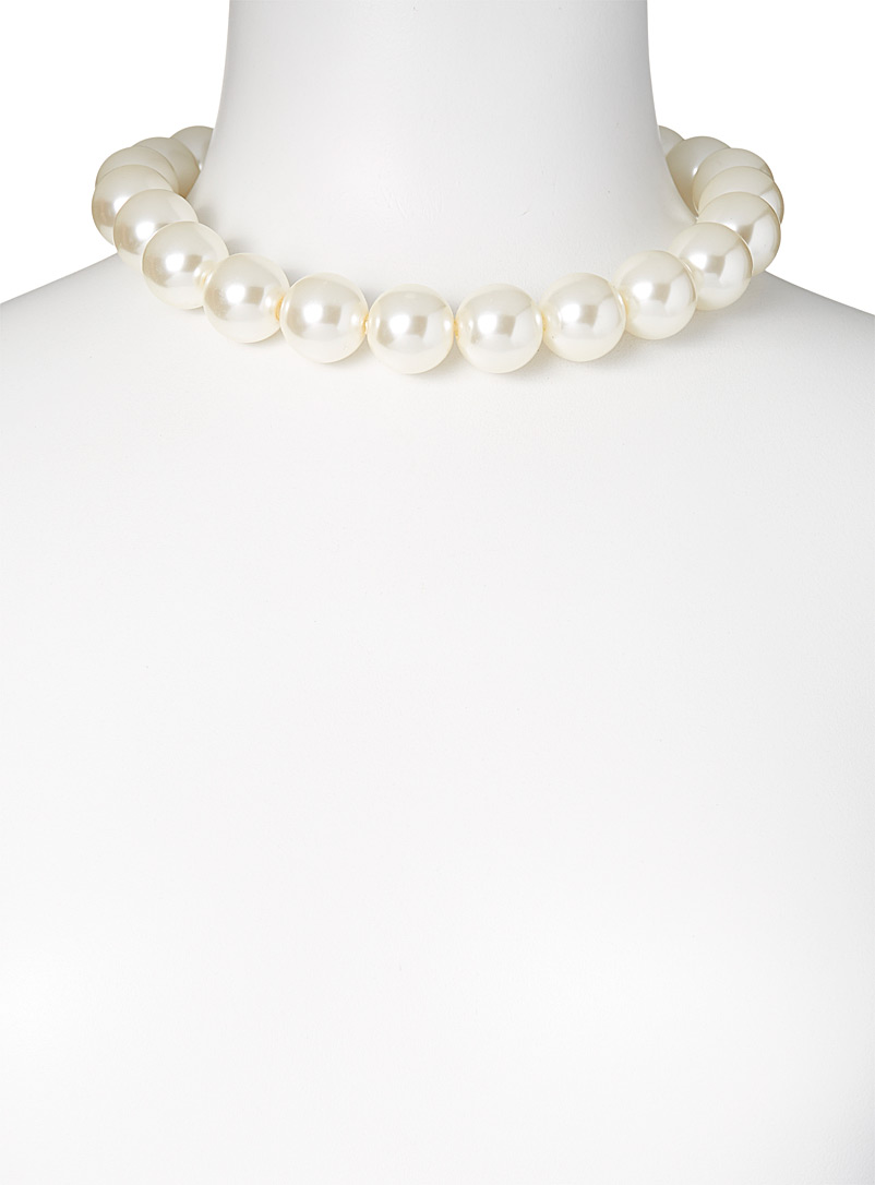 Simons: Le collier de perles surdimensionnées Ivoire blanc os pour femme
