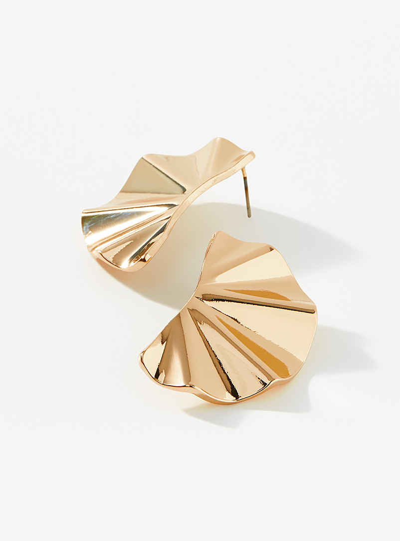 Fan silhouette earrings product image (primary)