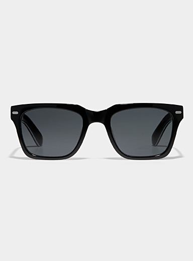 Les lunettes de soleil carr&eacute;es Cut Forty