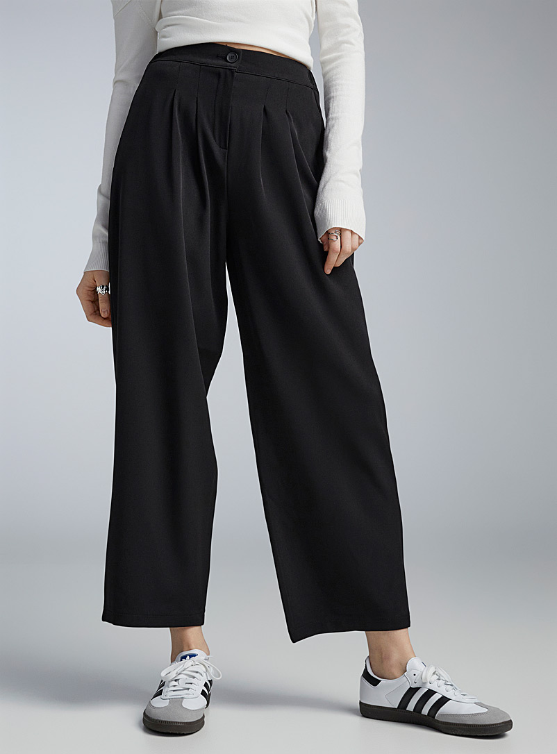 Twik Black Four pleats wide-leg pant for women