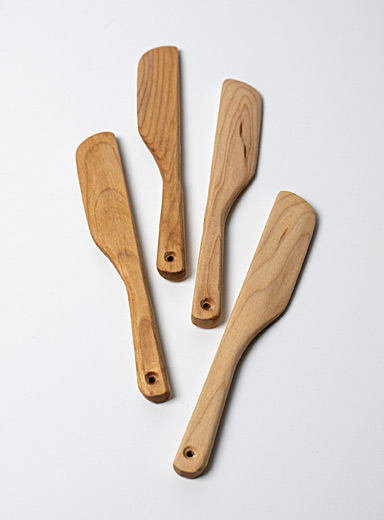 Wooden spreading knives Set of 4