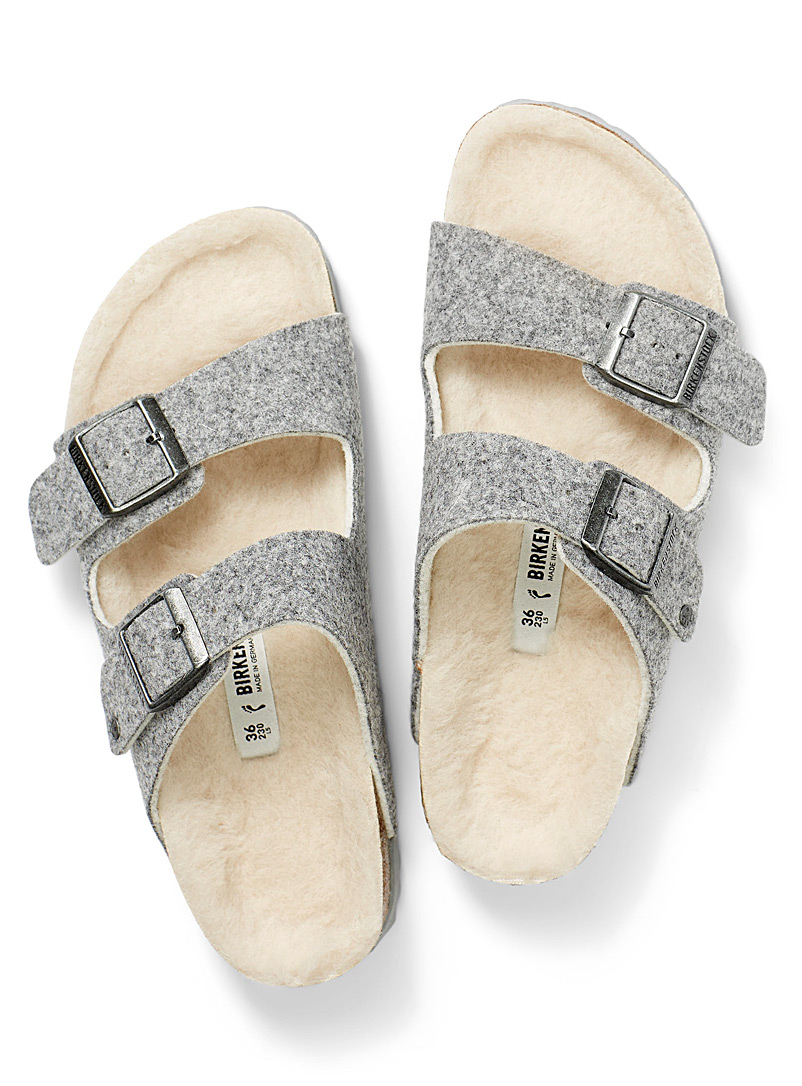 Birkenstock: La pantoufle sandale Arizona Rivet Femme Gris pâle pour femme