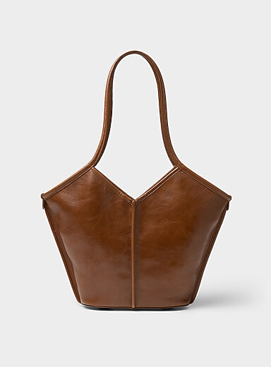 Calella brown leather shoulder bag