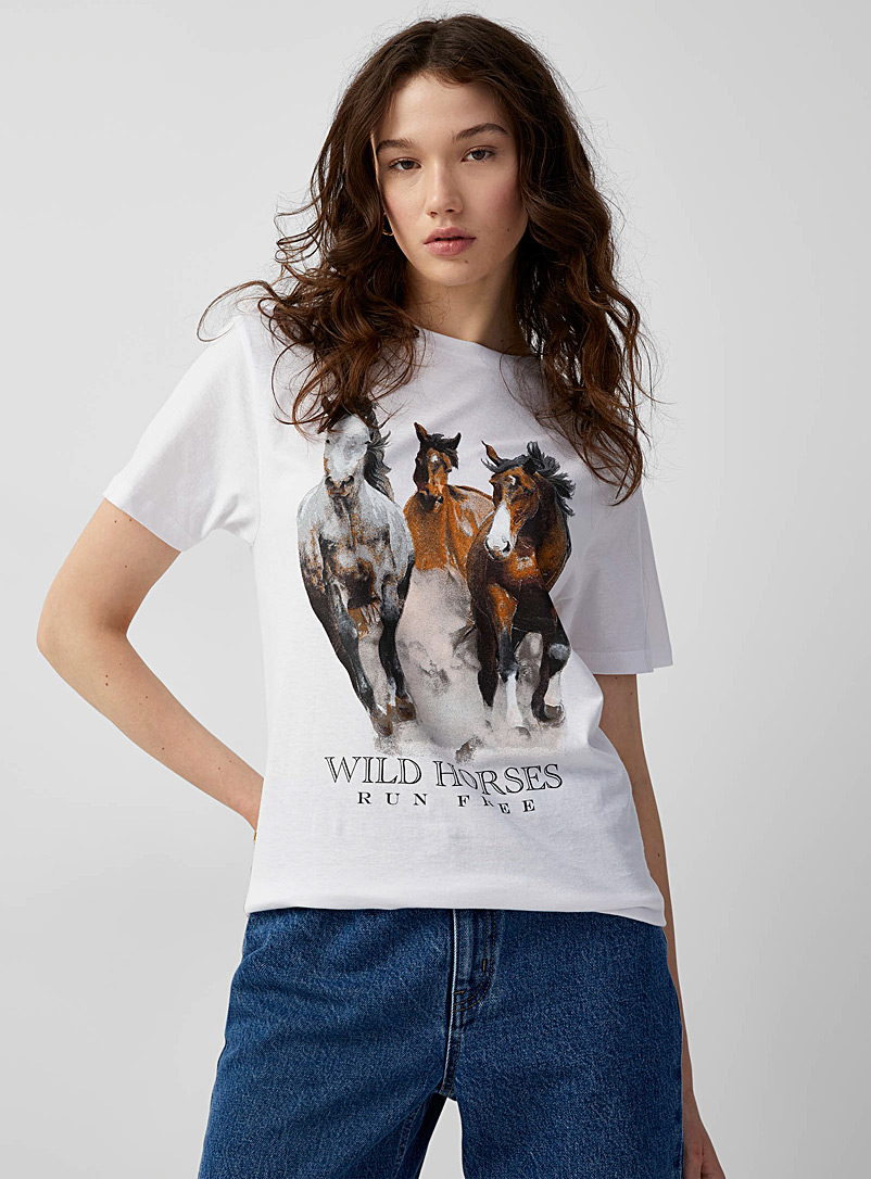 Twik White Wild horse T-shirt for women