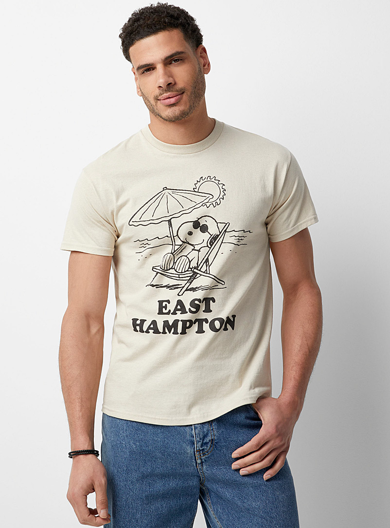Le 31 Light Brown Snoopy at the beach T-shirt for men