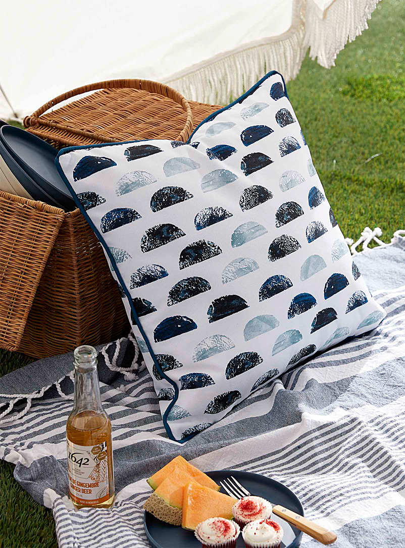 Simons Maison Patterned Blue Seaside outdoor cushion 45 x 45 cm