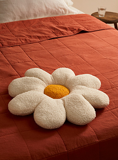 Le coussin effet mouton marguerite 50 cm de diam&egrave;tre