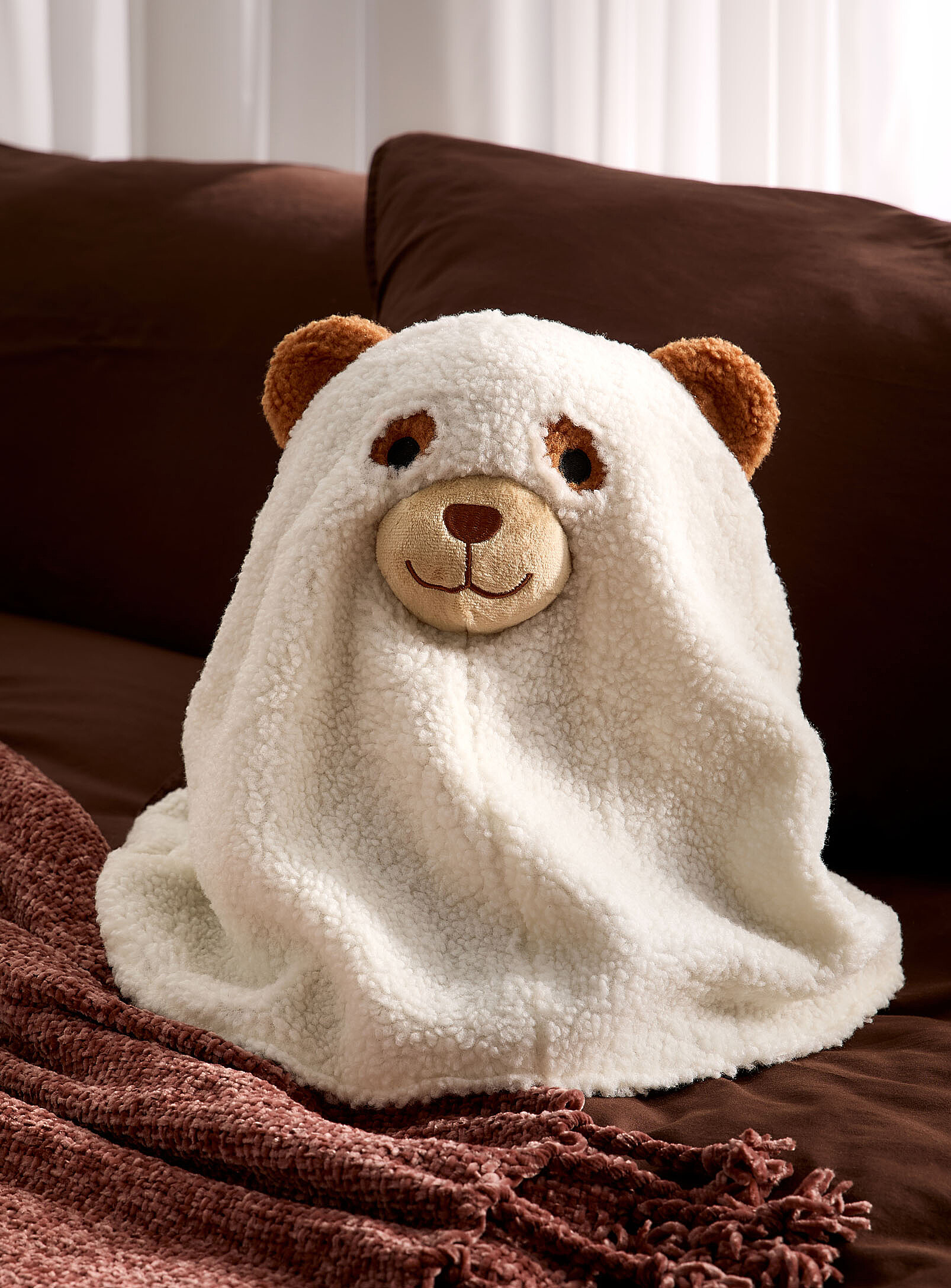 Le coussin moutonné ourson fantôme